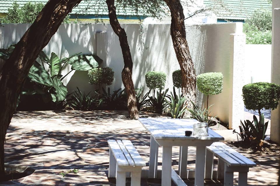 The Hedge Guesthouse Kuruman Bagian luar foto