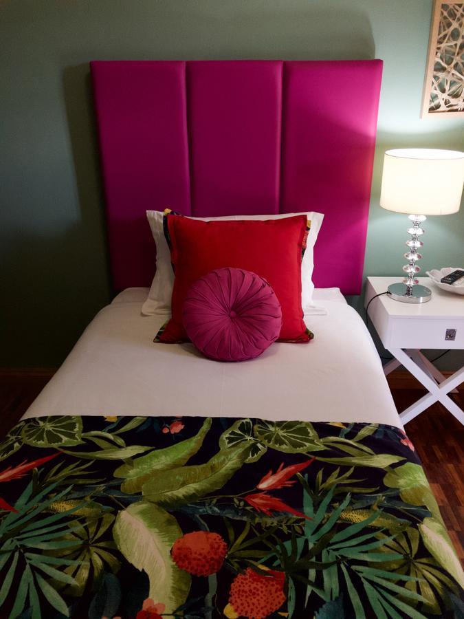 The Hedge Guesthouse Kuruman Bagian luar foto