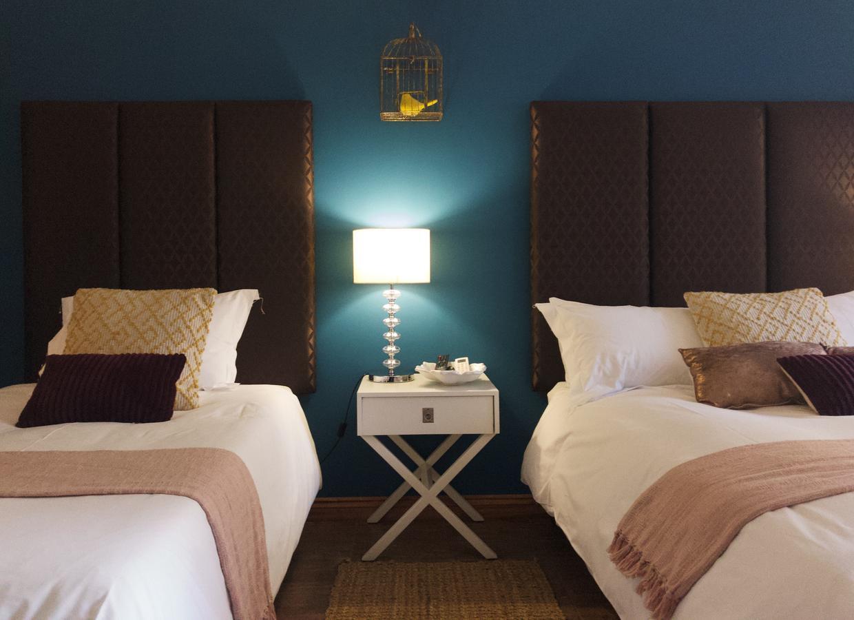 The Hedge Guesthouse Kuruman Bagian luar foto